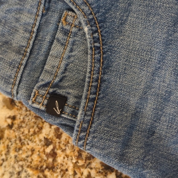 Ivanna Ultra High Rise Mom Shorts KanCan Denim Booty Shorts 3 Size 25 kc9145m-op - Picture 7 of 12